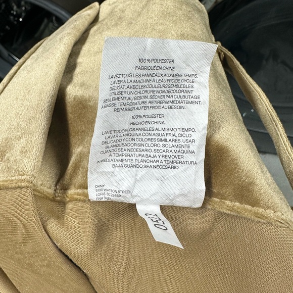 DKNY Plaza Room Darkening Lined Button Inverted Pleat Tab Curtains - Picture 6 of 6